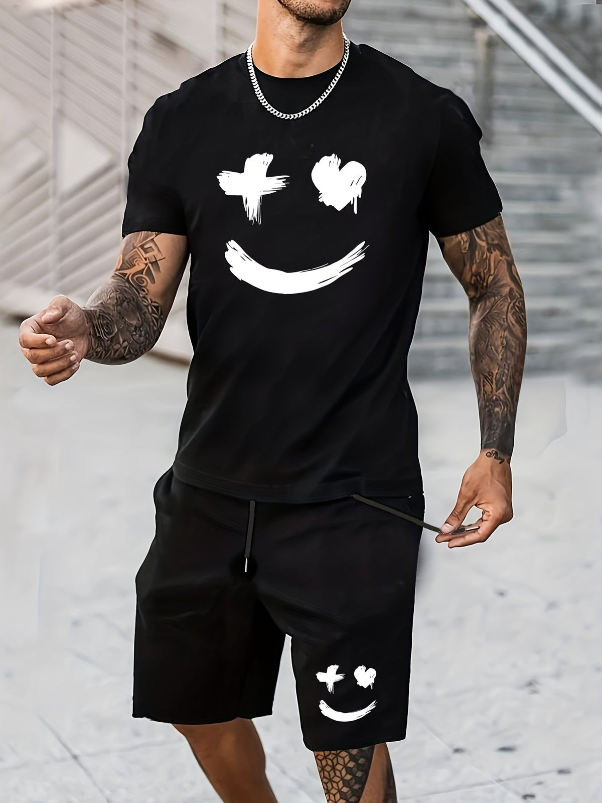 Men's 2-Piece Set - Graffiti Smiley Graphic T-Shirt and Matching Shorts