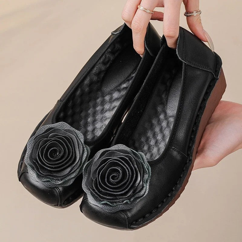 Women's Orthopedic Floral Appliqué Comfort Loafers Decorative Detail