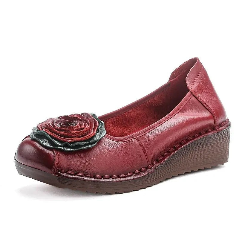 Women's Floral Appliqué Comfort Loafers - Slip-On Flexible Sole