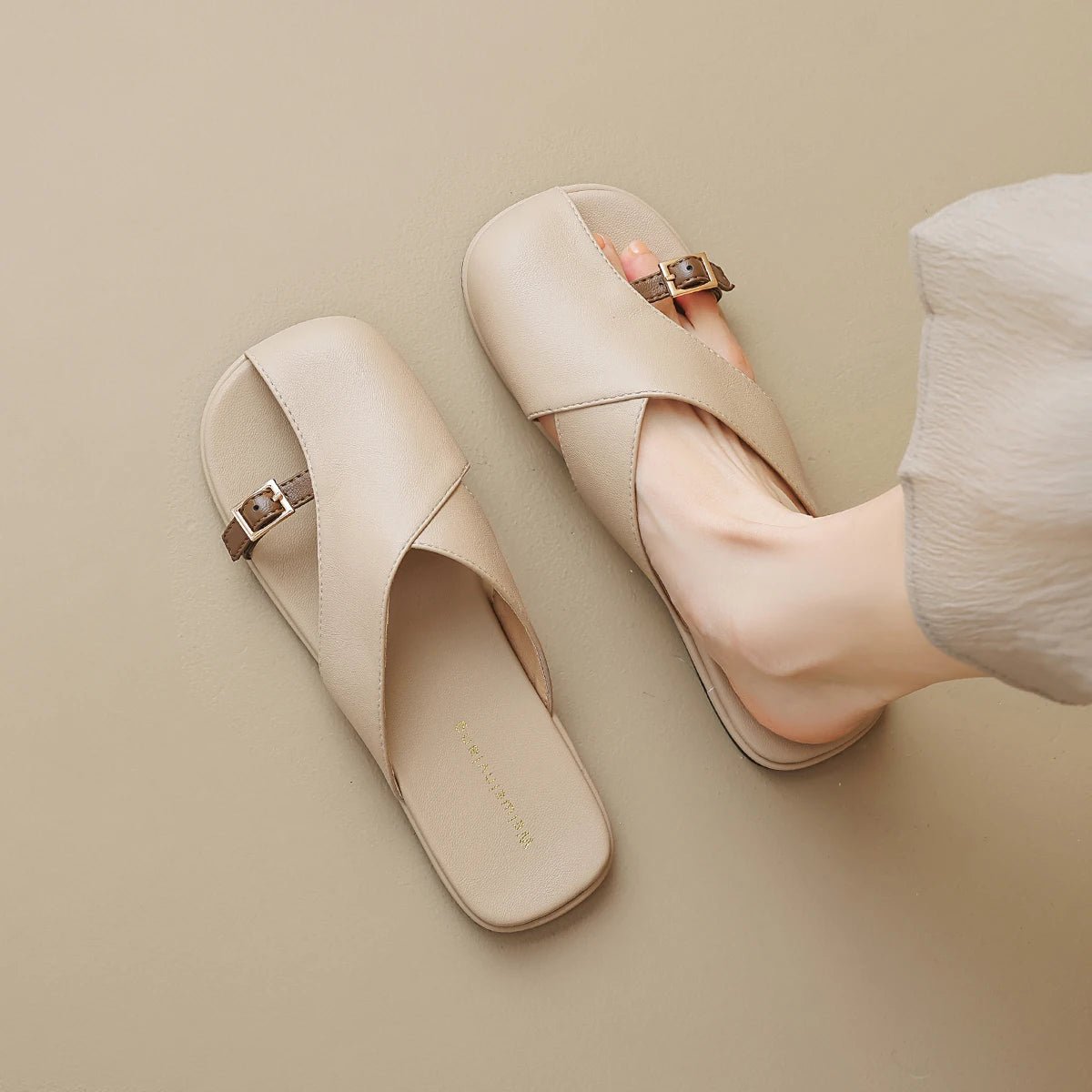 Women's Flat Slide Sandals - Crisscross Straps and Buckle Detail