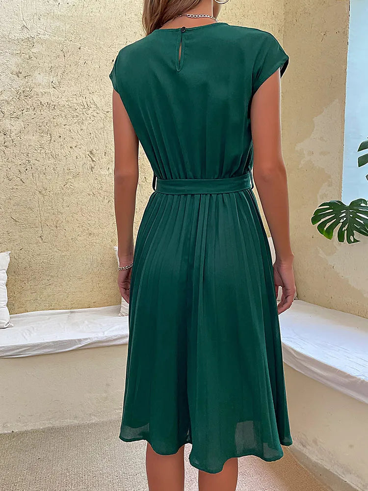 Women's Relaxed Fit Tie Waist Midi Dress - Pleated Skirt Style