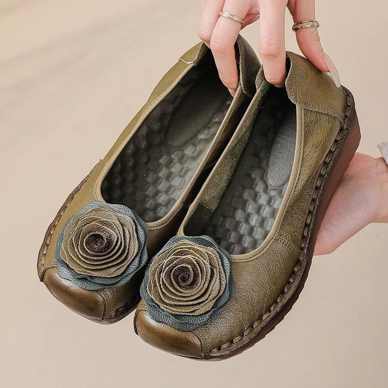 Women's Floral Appliqué Comfort Loafers - Slip-On Flexible Sole
